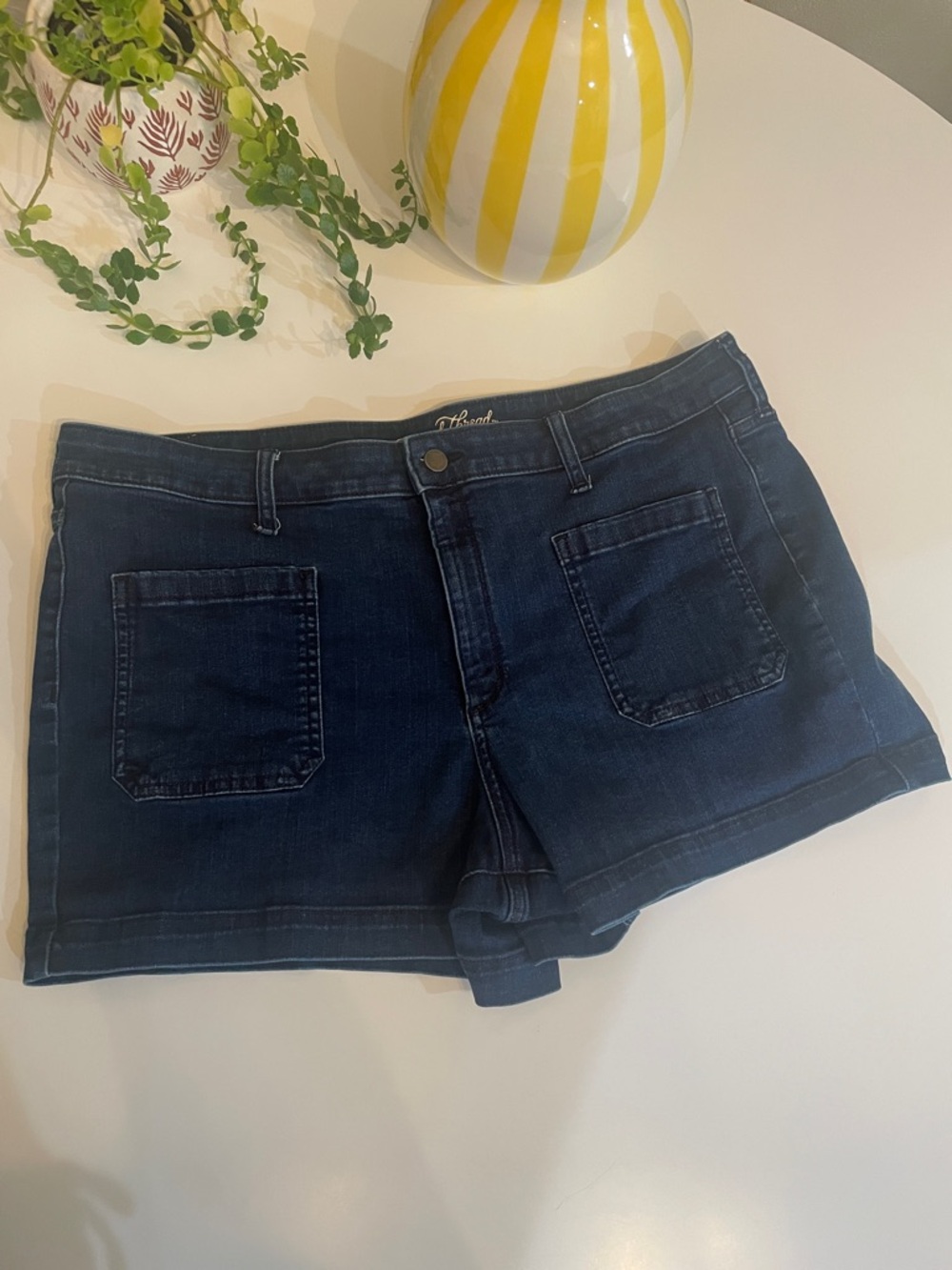Universal Thread Dark Blue Hi Rise Midi Denim Patch Pocket Shorts 18